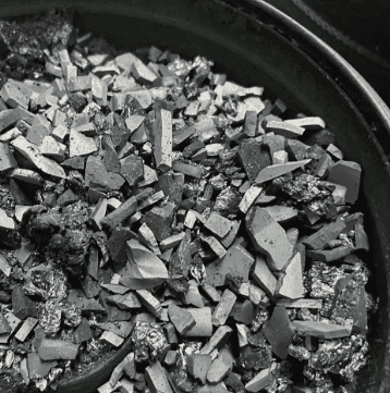 SiC өсуіндегі көрінбейтін тығырық: неге 7N Bulk CVD SiC шикізаты дәстүрлі ұнтақты ауыстырады